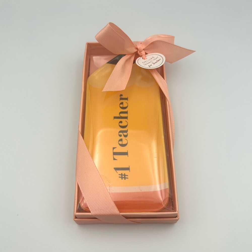 *New* Teacher Gift Set with School-Themed Bag Charm and “#1 Teacher” Trinket - Picture 8 of 10